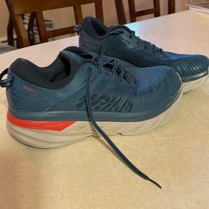 Hoka Bondi 7